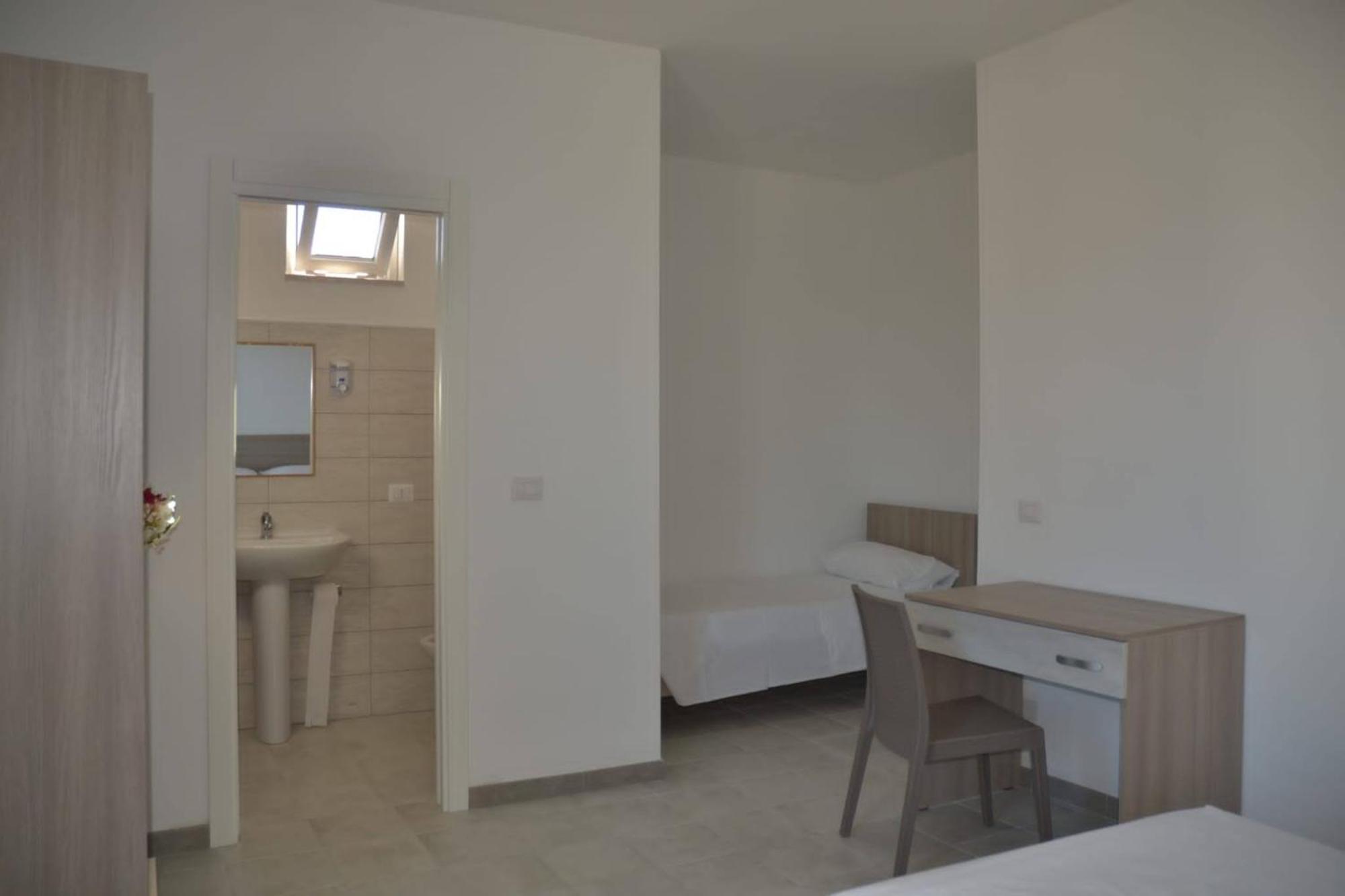 Villa Uria Monolocali Con E Senza Angolo Cottura Ischitella Zewnętrze zdjęcie
